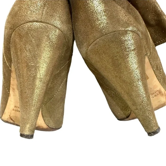 Shimmering Gold Heeled Boots - Picture 3 of 7